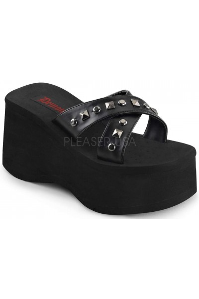 Funn Studded Flatform Cross Strap Slide